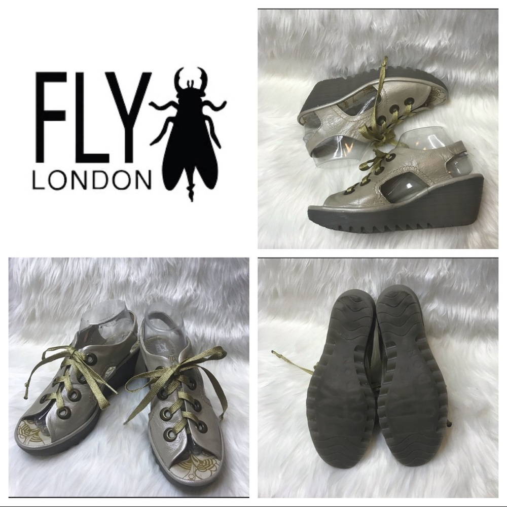 - EUC C LONDON FLY LACE UP WEDGES SIZE 9